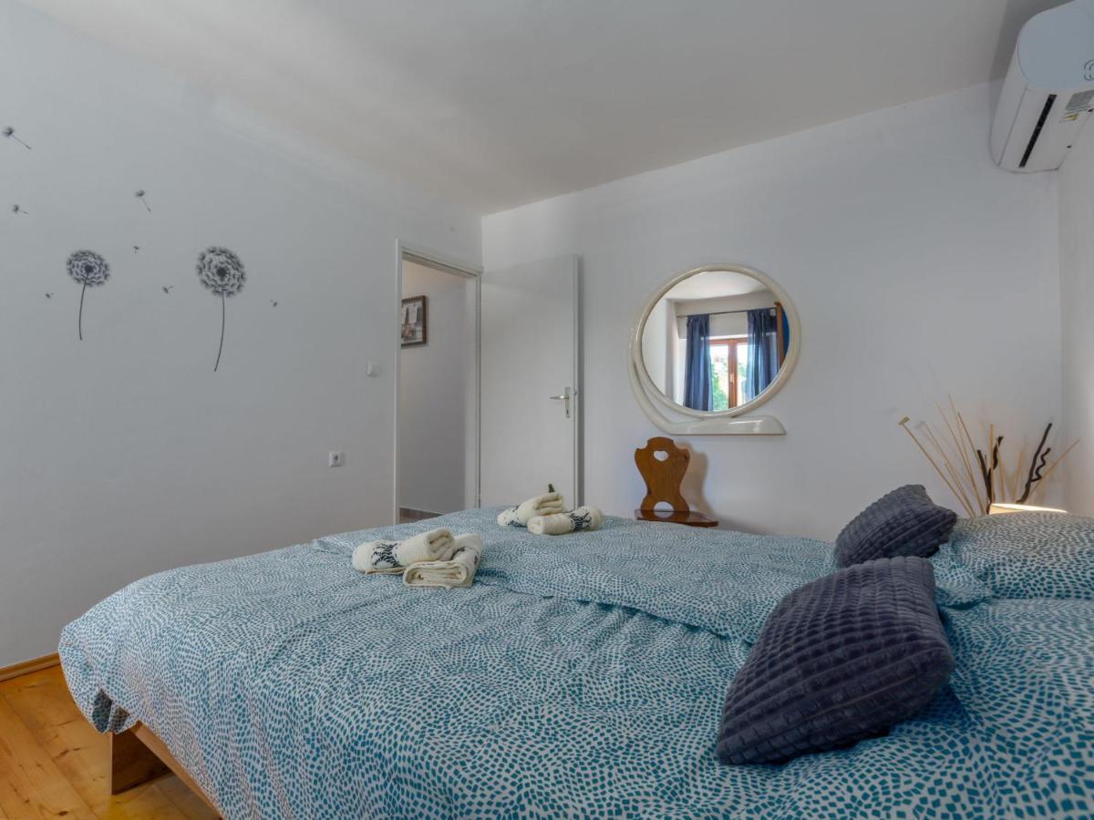 Holiday Home Villa Lucky Brtonigla Exterior foto