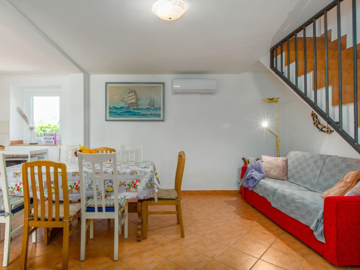 Holiday Home Villa Lucky Brtonigla Exterior foto