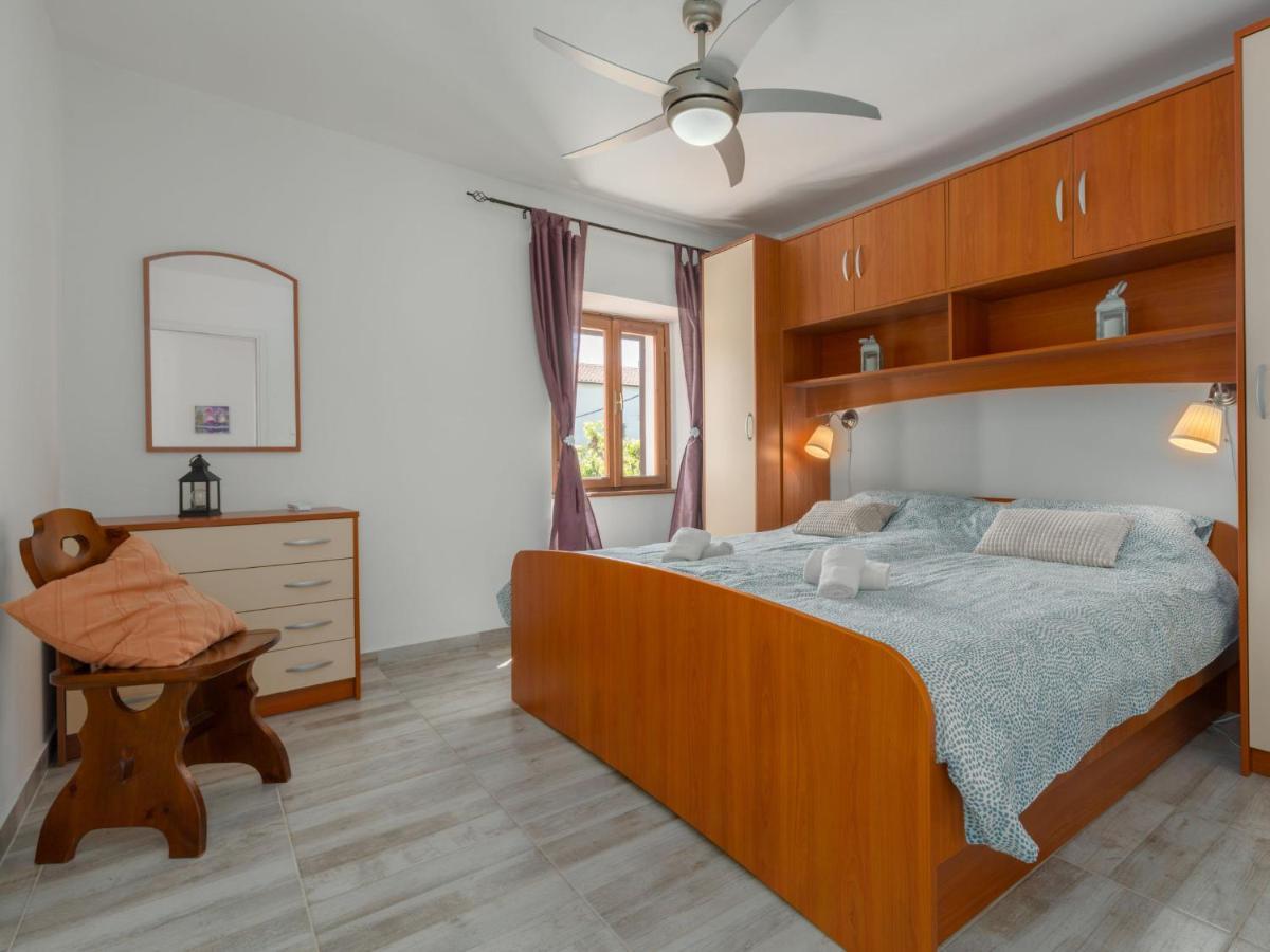 Holiday Home Villa Lucky Brtonigla Exterior foto