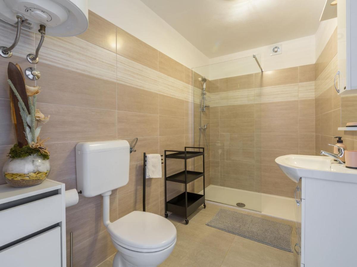 Holiday Home Villa Lucky Brtonigla Exterior foto