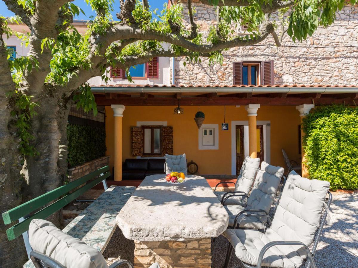 Holiday Home Villa Lucky Brtonigla Exterior foto